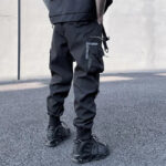 Schwarze Cargohose Herren mit reflektierenden Taschen