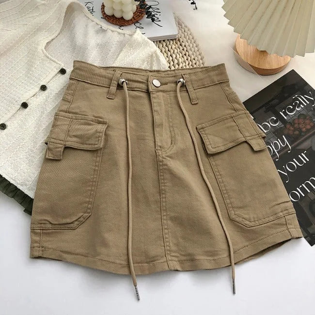 Kurzer Cargo Rock für Damen in Braun
