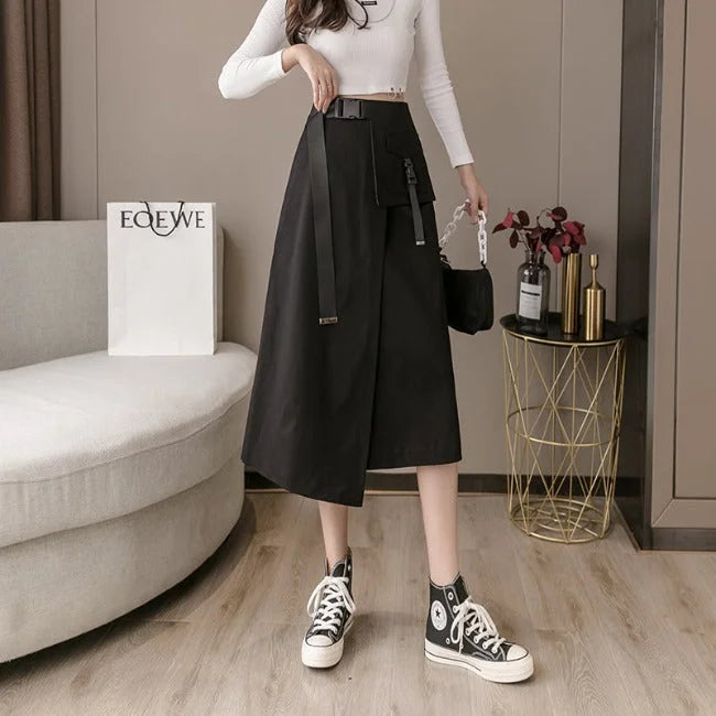 Langer Cargo Rock für Damen mit Tasche in Schwarz