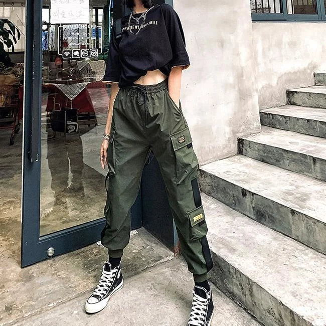 pantalon-cargo-femme-streetwear-877.jpg Streetwear Cargohose Damen Sobiru