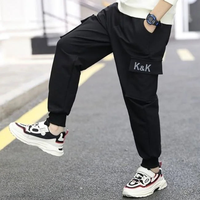 Schwarze Jogger Cargohose Jungen K&K