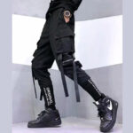 Cargo Jogger Herren mit Riemen in Schwarz