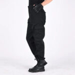 Schwarze Cargohose Herren Darker Straight Fit