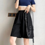 Cargo Shorts Damen mit Kette in Schwarz