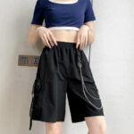 Cargo Shorts Damen mit Kette in Schwarz