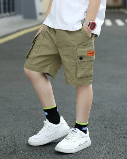 Kinder Cargo Shorts mit Taschen in Khaki