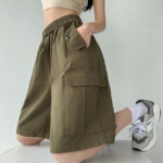 Oversize Cargo Shorts Damen in Khaki